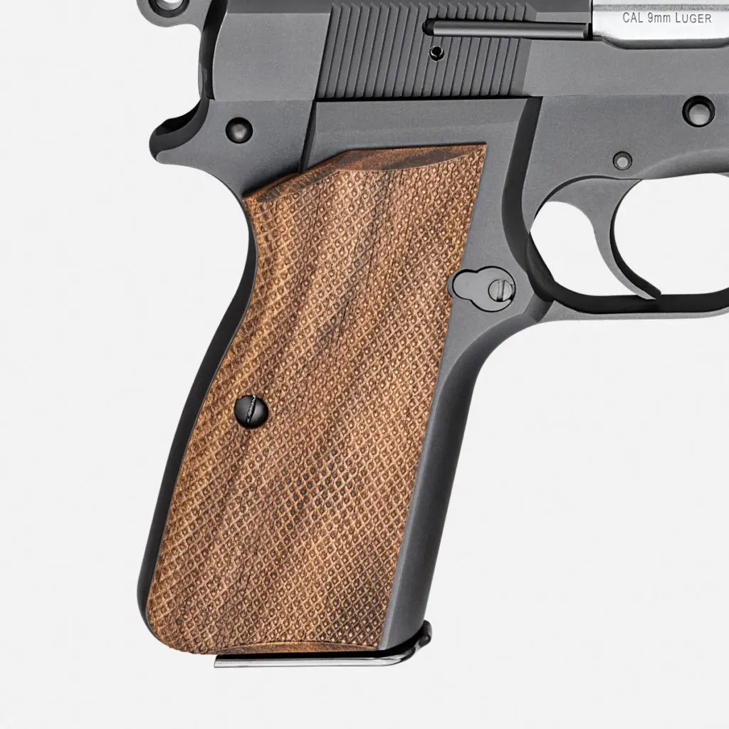 Checkered Walnut Grips